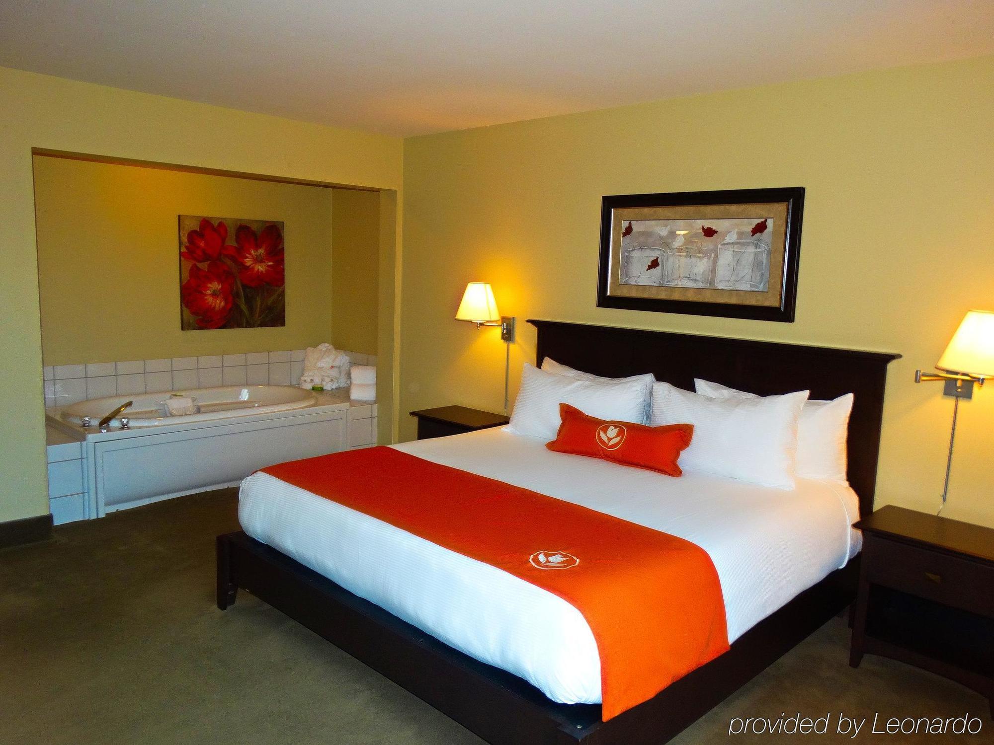 Amsterdam Inn & Suites Sussex Eksteriør billede