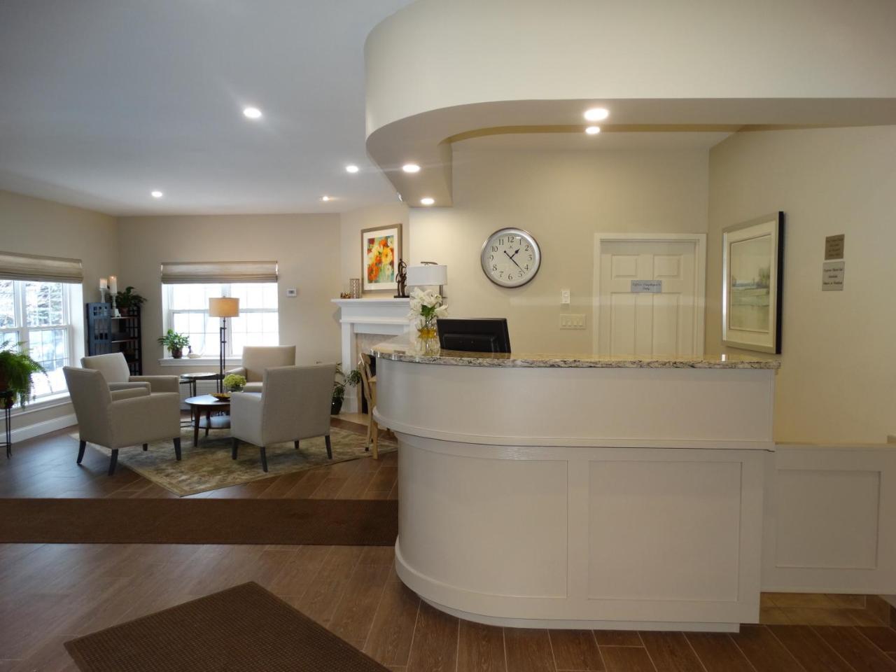Amsterdam Inn & Suites Sussex Eksteriør billede